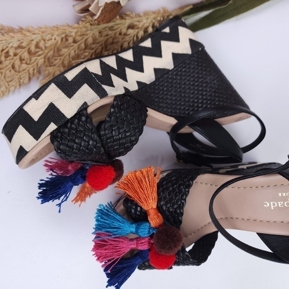 Kate Spade Black Woven Platform Sandal Wedges with Tassels Sz 6m - Picture 10 of 14